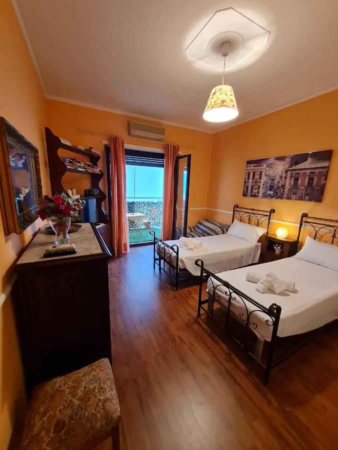 La Maison Blanche Катания Экстерьер фото